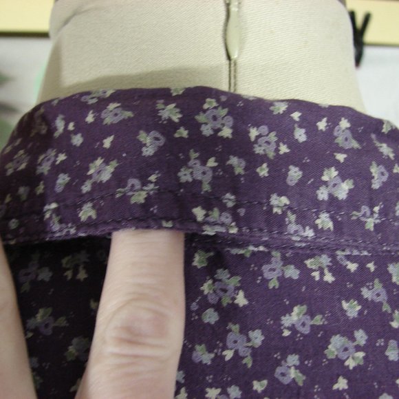 Purple Dainty Floral Long Adjustable Sleeve Ruche Button Front Scallop Hem Large - Picture 9 of 16